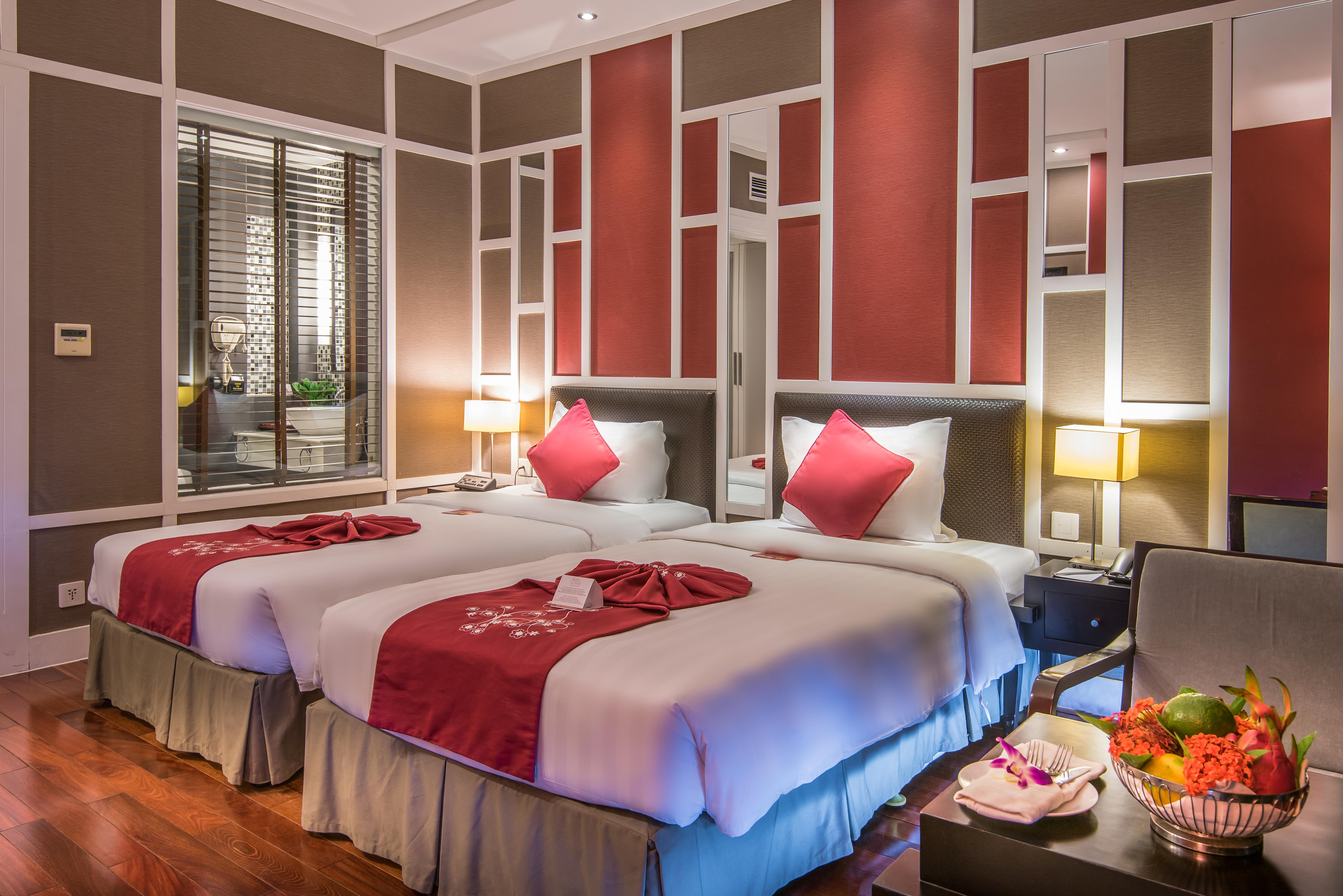 Royal Lotus Hotel Ha Long Esterno foto