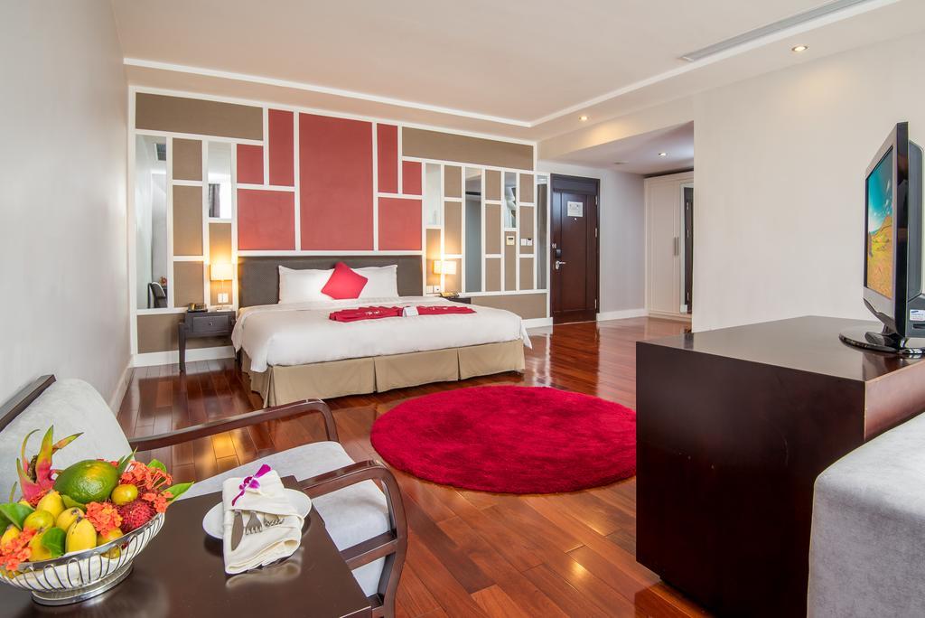 Royal Lotus Hotel Ha Long Esterno foto